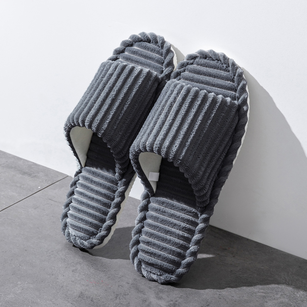 Open-Toe Breathable House Slip - Sewing Cotton recension och pris