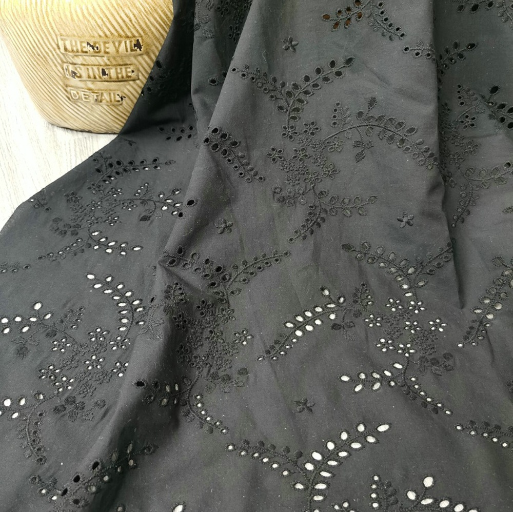 High-quality black hollow-out  - Sewing Eyelet Fabric recension och pris