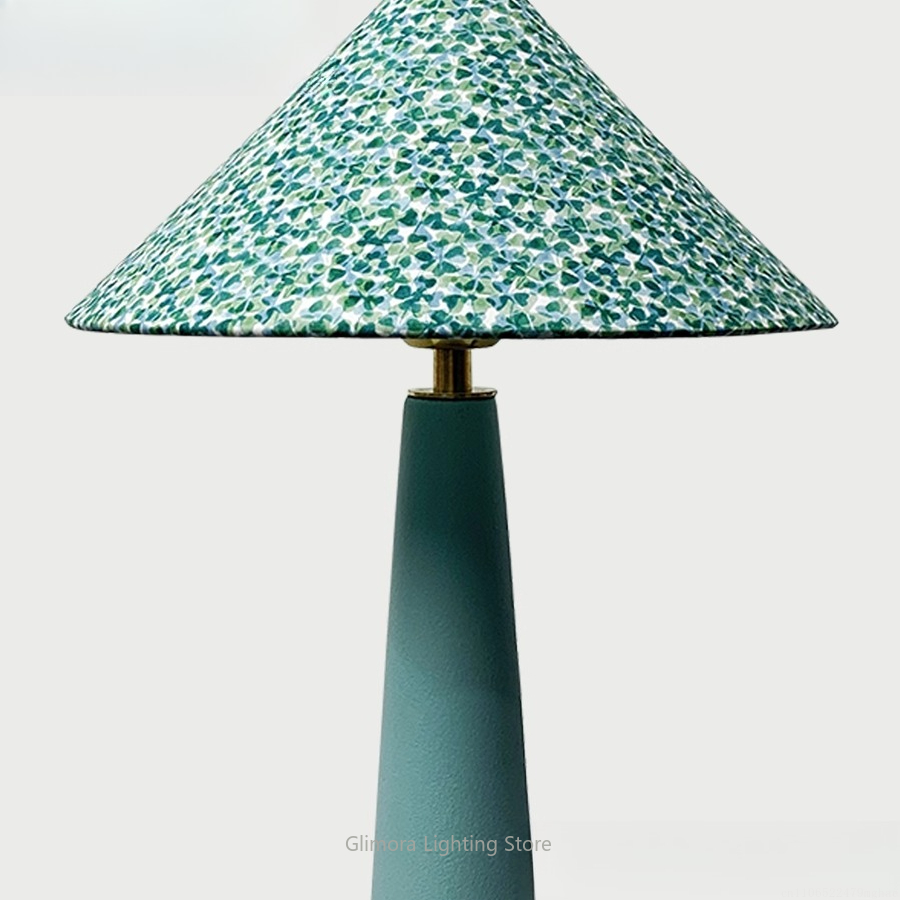 Teal Umbrella Shape Table Lamp - Century Textile & Sewing Supply By Owner recension och pris